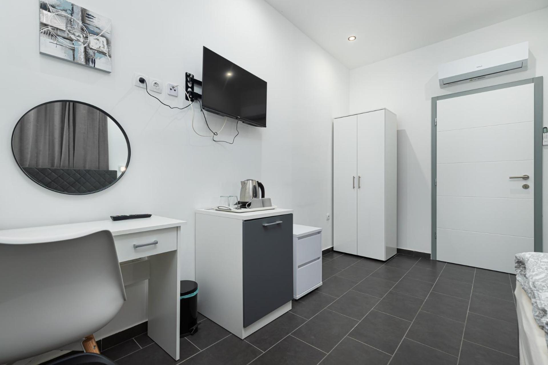 Rooms And Studio Flora Пореч Экстерьер фото