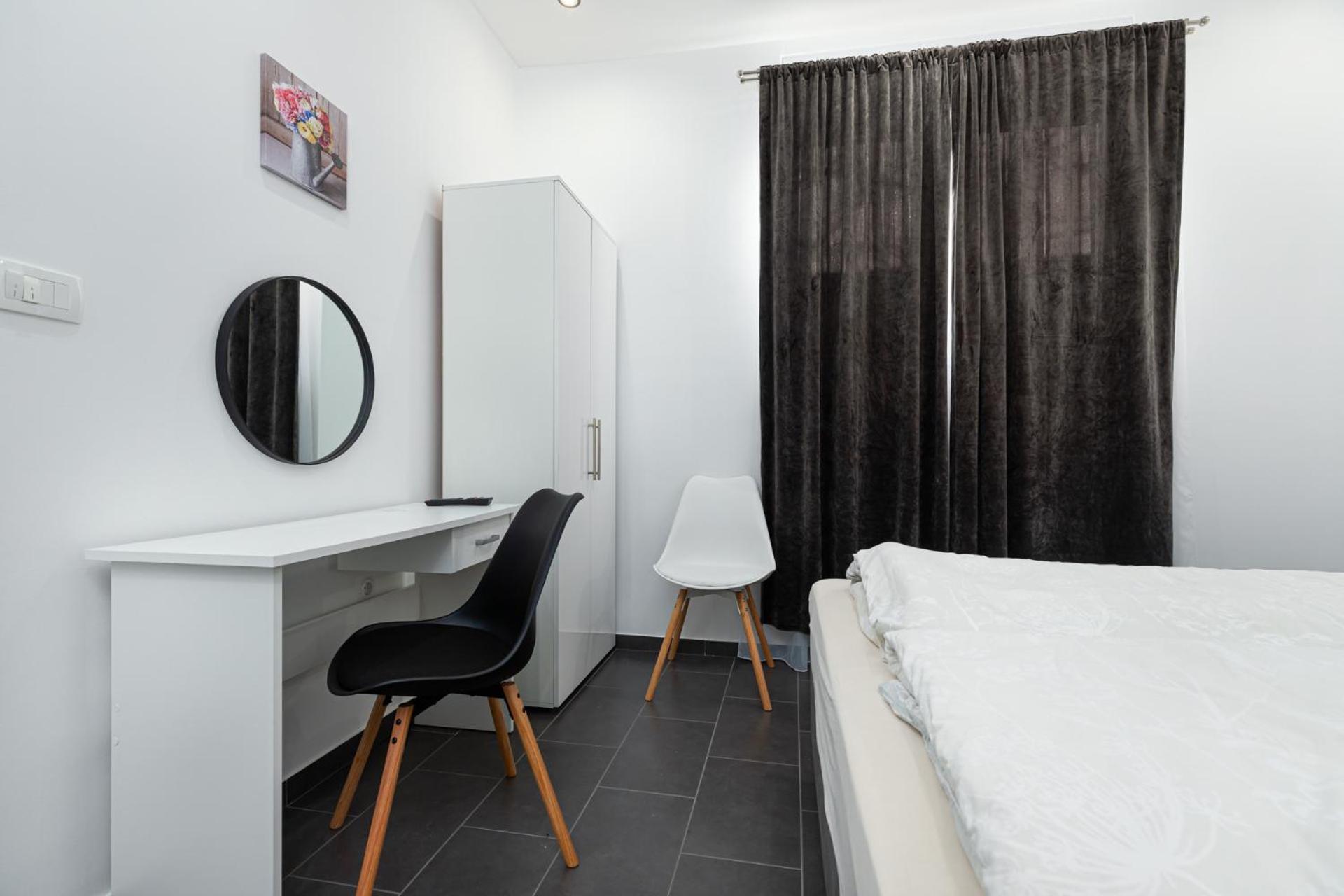 Rooms And Studio Flora Пореч Экстерьер фото