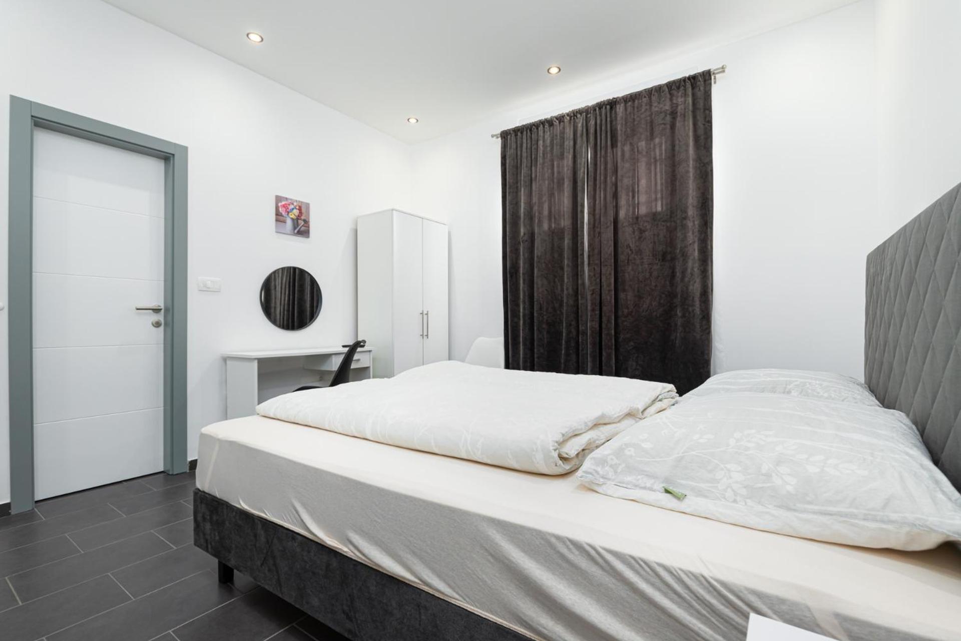 Rooms And Studio Flora Пореч Экстерьер фото