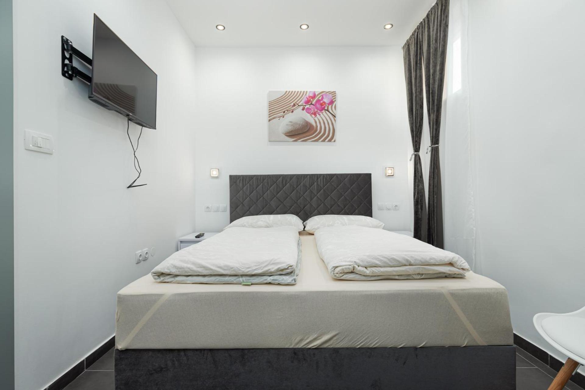 Rooms And Studio Flora Пореч Экстерьер фото
