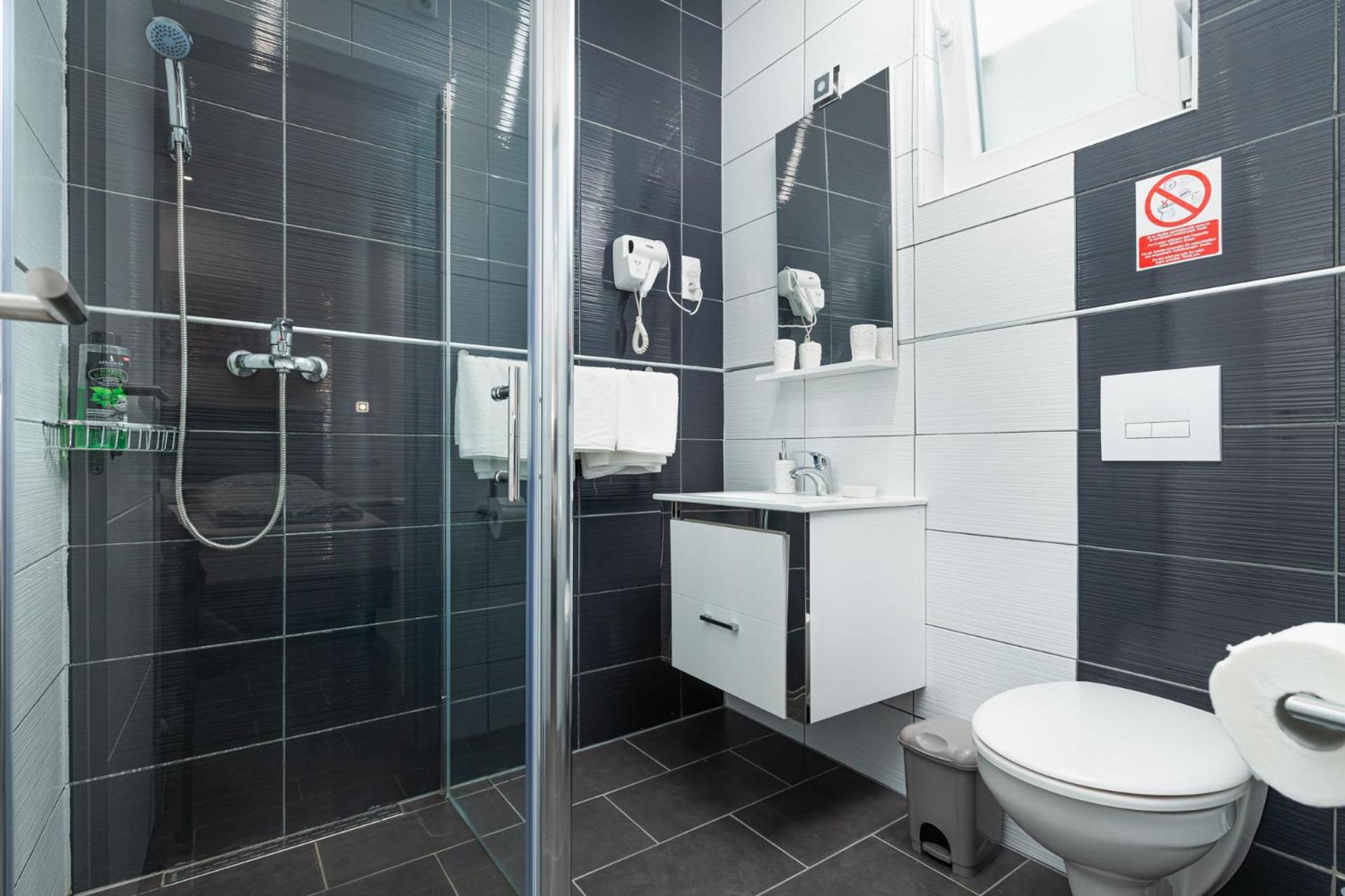 Rooms And Studio Flora Пореч Экстерьер фото
