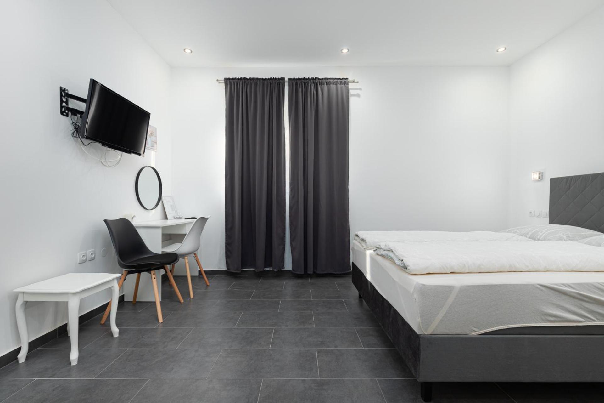 Rooms And Studio Flora Пореч Экстерьер фото