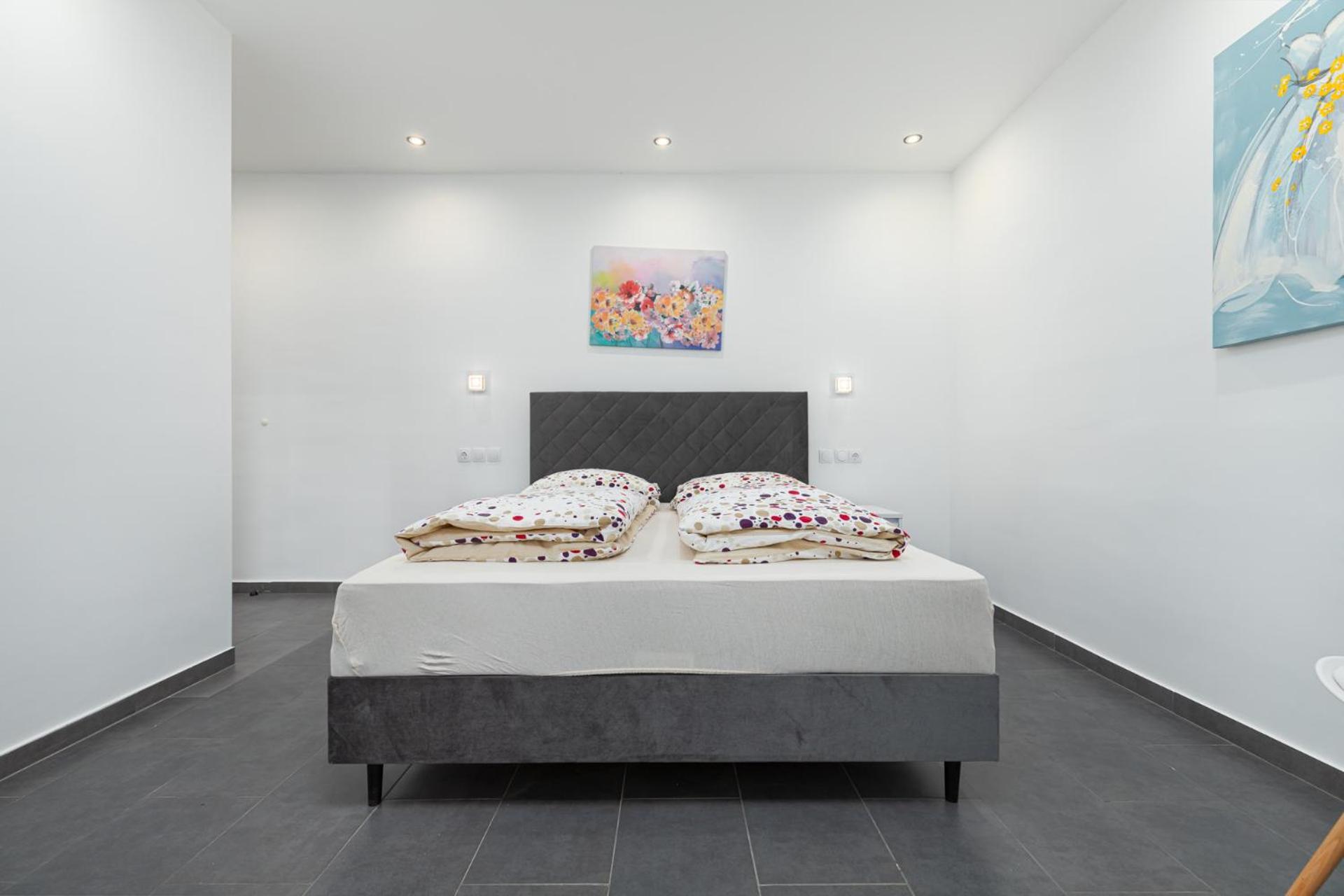 Rooms And Studio Flora Пореч Экстерьер фото